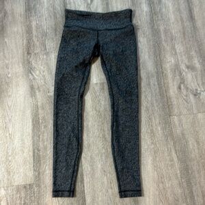Lululemon low waist size 4